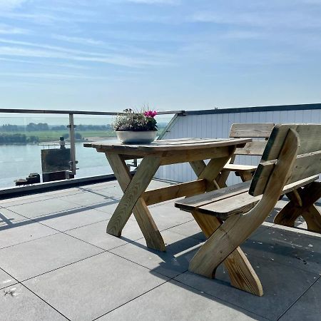 Panorama - Exklusives Apartment An Der Promenade Mit Dachterrasse & Rheinblick Emmerich Exterior photo